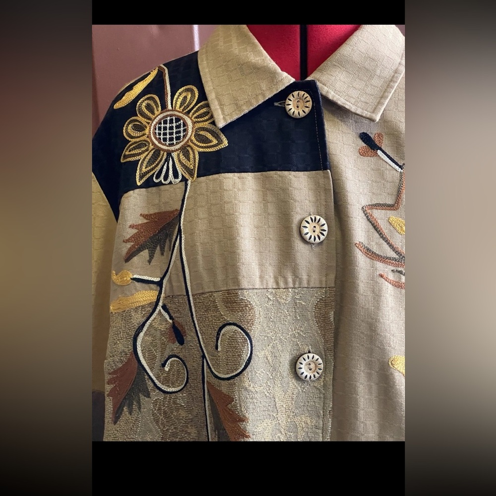 #7 Women's Multicolor Patchwork Jacket And Top - image 3